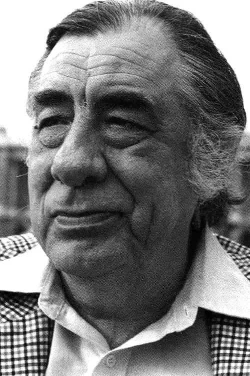 Lucien Bodard interpretando a 