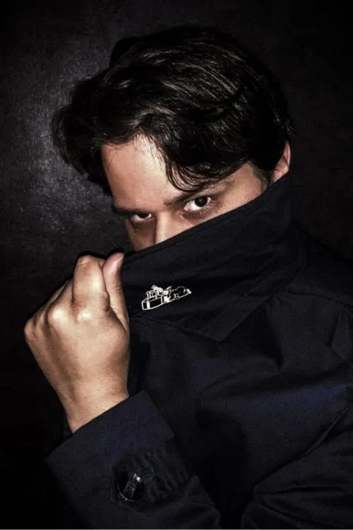 Kingsley Avery ha trabajado con Lucio Fonza en 1 ocasiones