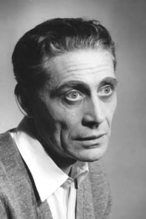 Lucjan Dytrych interpretando a Obergruppenfuhrer Fisher