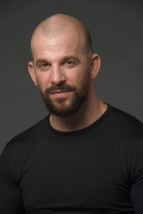 Seth Nicolas Gore ha trabajado con Lucky Mangione en 1 ocasiones