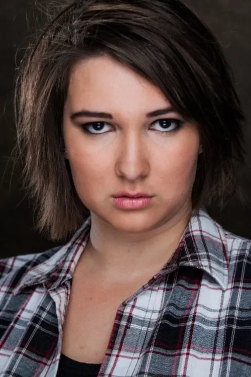 Lucy Angelo interpretando a Party Girl