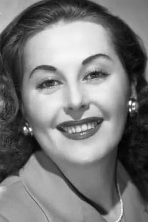 Ludmilla Dudarova interpretando a Elena