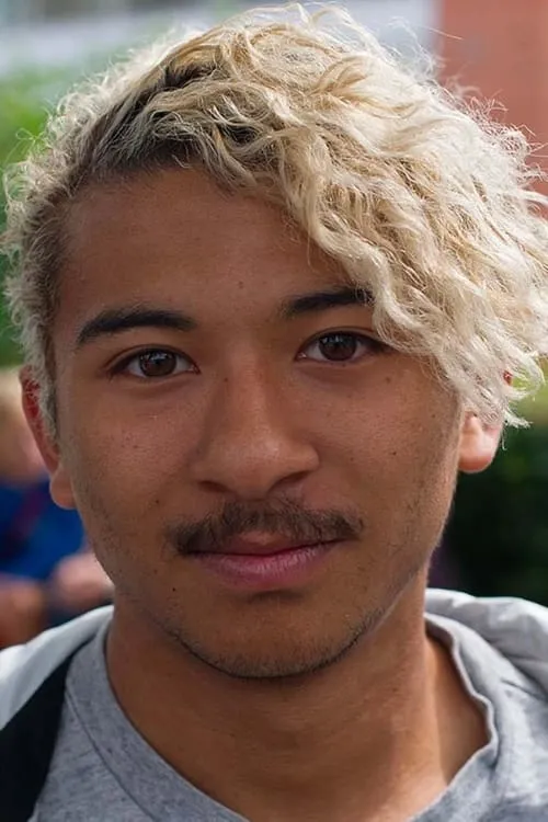 Joey Larock ha trabajado con Lui Elliott en 2 ocasiones