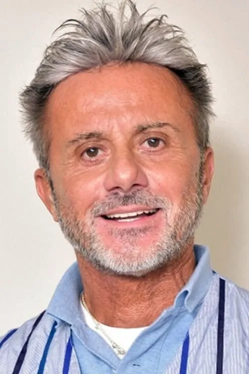 Luigi Bonino interpretando a Myriam's father