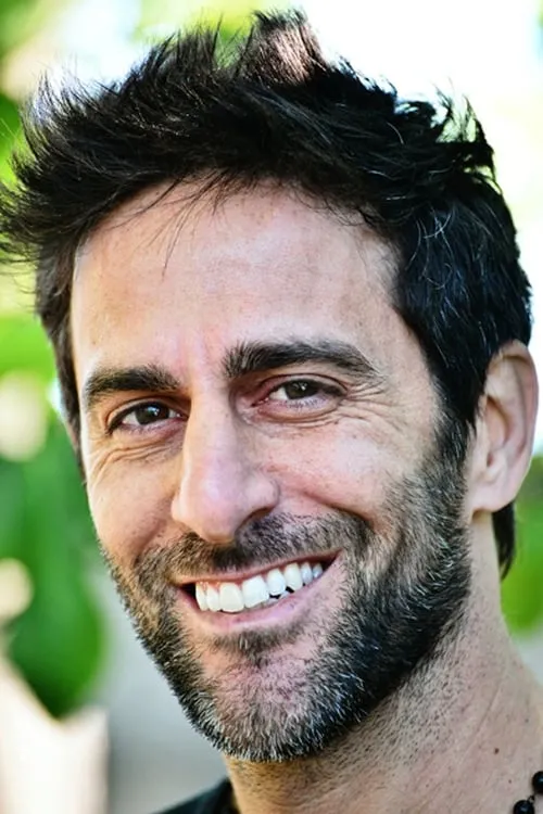 Luigi Tuccillo interpretando a Anton