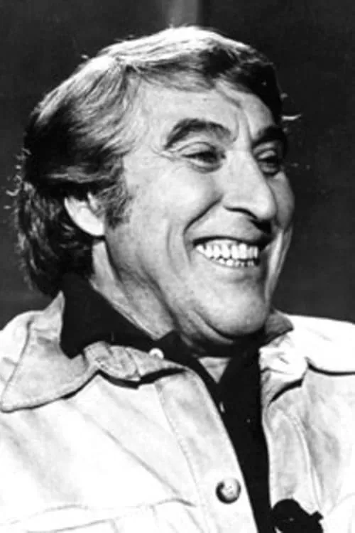 Luis Alcoriza interpretando a 