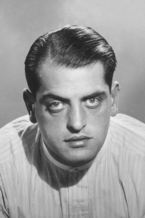 Luis Buñuel interpretando a Self (archive footage)