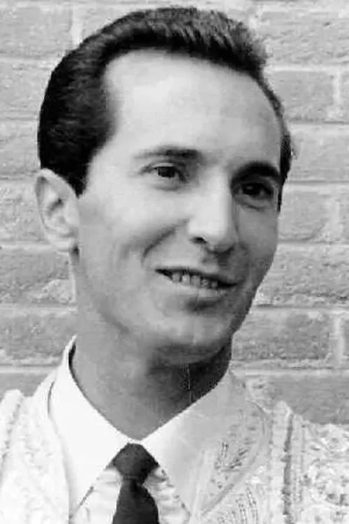 Luis Miguel Dominguín interpretando a Self