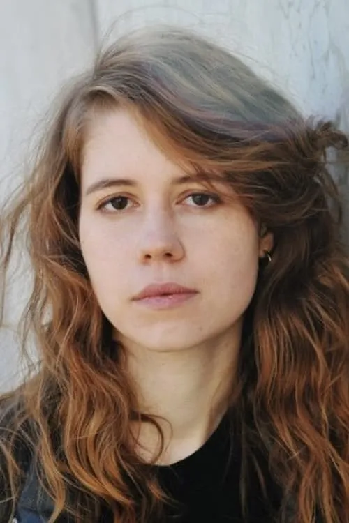 Luise Aschenbrenner interpretando a Paulette