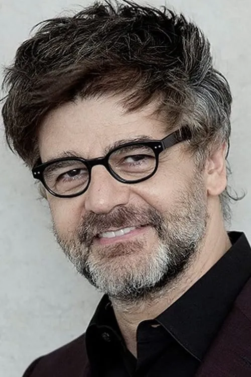 Luiz Fernando Carvalho interpretando a André - Narrator (voice)