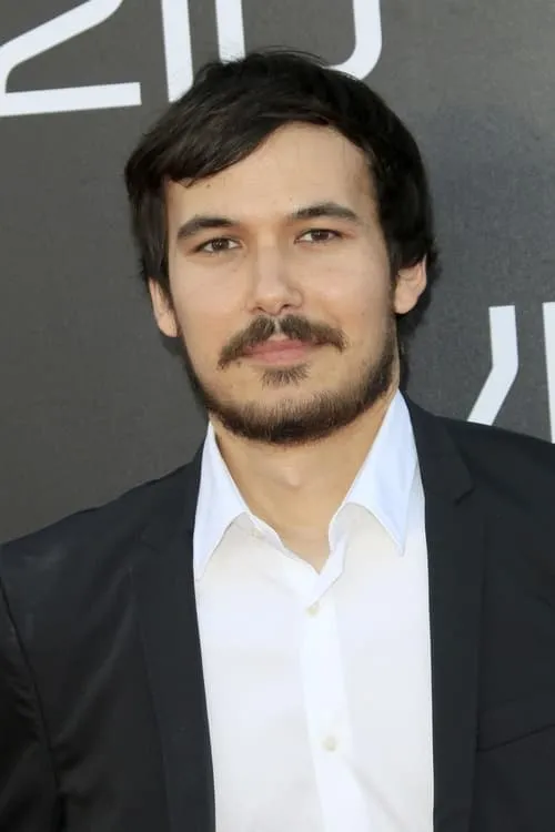 Robert Bastens ha trabajado con Luka Hays en 1 ocasiones