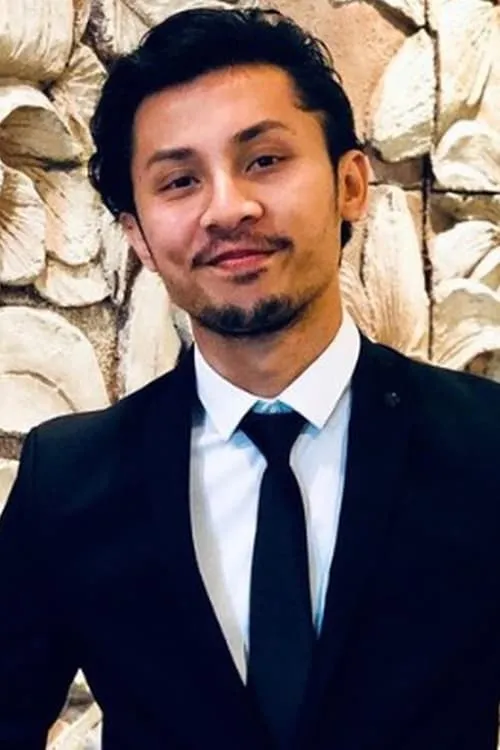 Luqman Hafidz interpretando a Ahmad Ali