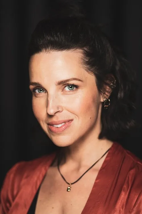 Lydia Bouchard — personaje: Self