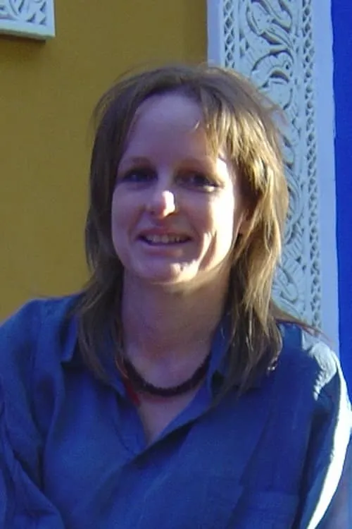 Lynda Albertson — personaje: Self - Art Crime Expert