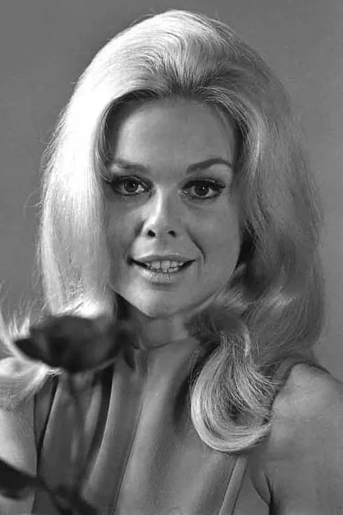 Lynn Borden interpretando a Connie