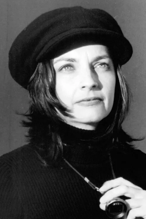 Léa Pool ha trabajado con Lynne Stopkewich en 1 ocasiones