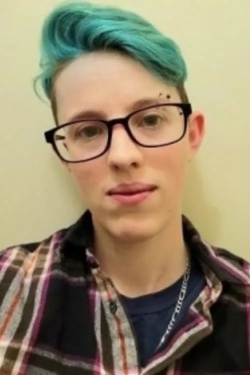 Lysandre Nury — personaje: Loé