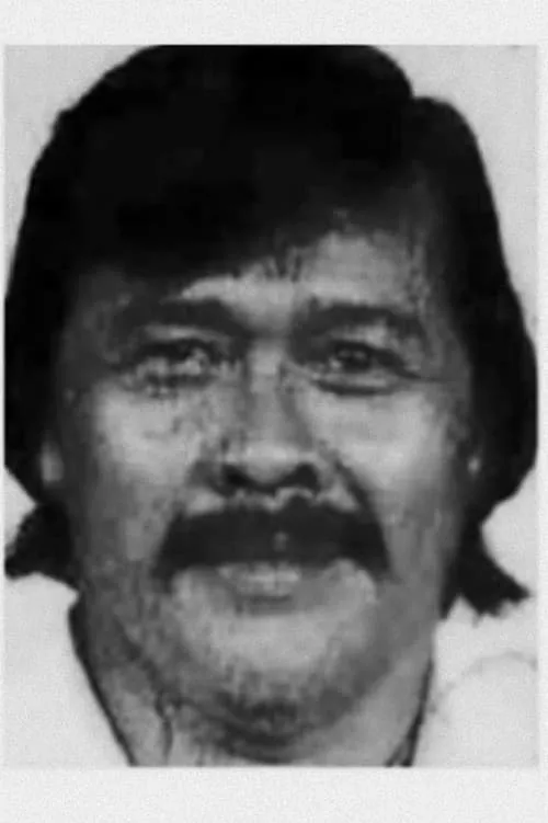 M. Shahdan interpretando a