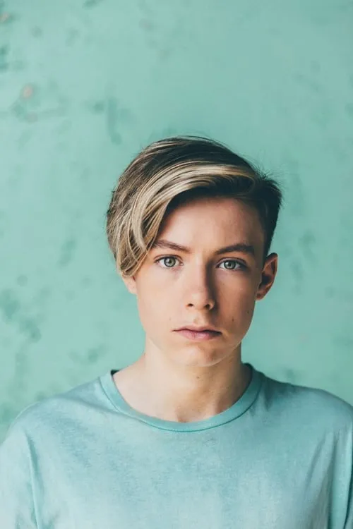 Foto de perfil del actor Mackenzie Sol en el reparto