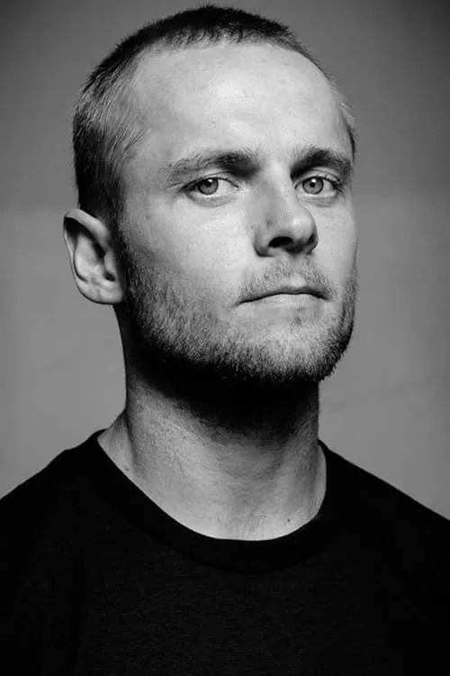 Greyson Fletcher ha trabajado con Madars Apse en 1 ocasiones