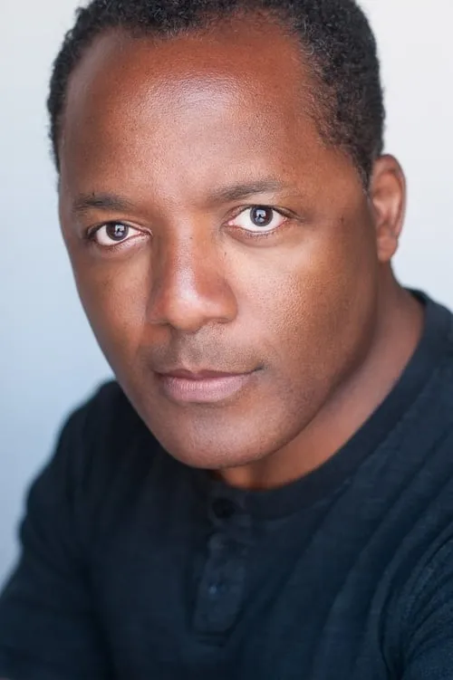 Mitchell Butel ha trabajado con Madison McKoy en 1 ocasiones