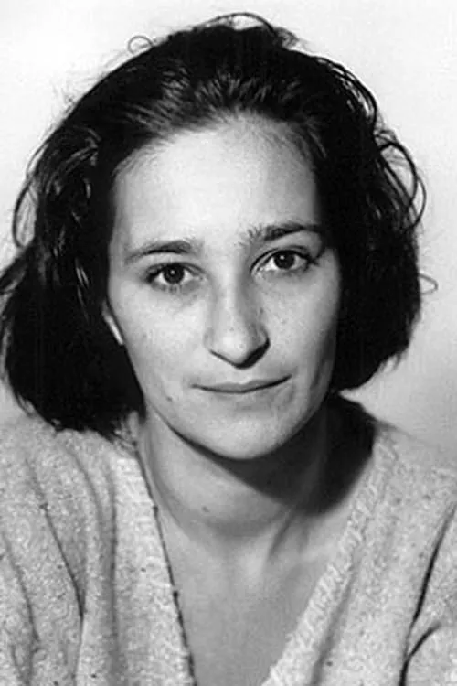 Magali Barney interpretando a Christian (voice)