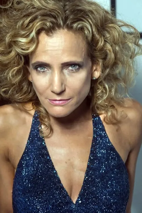 Magalí Moro interpretando a Elena Bracho