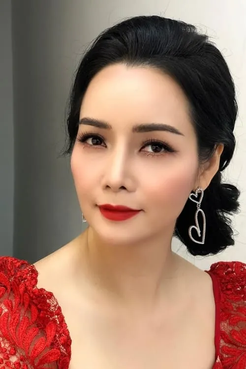 Mai Thu Huyền interpretando a 