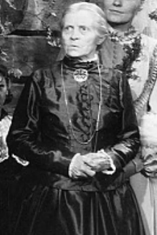 Jouko Hälvä ha trabajado con Maija Nuutinen en 1 ocasiones