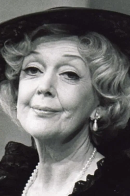 Maj Lindström interpretando a Elly