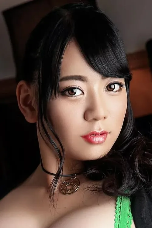 Makoto Shiraishi interpretando a