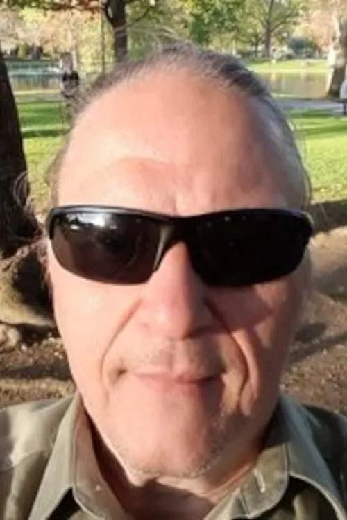 Joan McBride ha trabajado con Malcolm Travis en 2 ocasiones