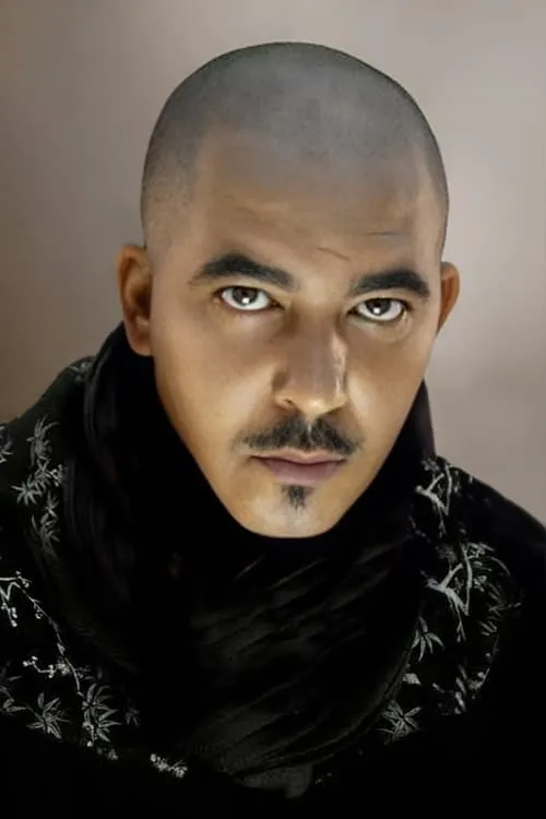 Malek Brahimi (Freeman) interpretando a Kakou