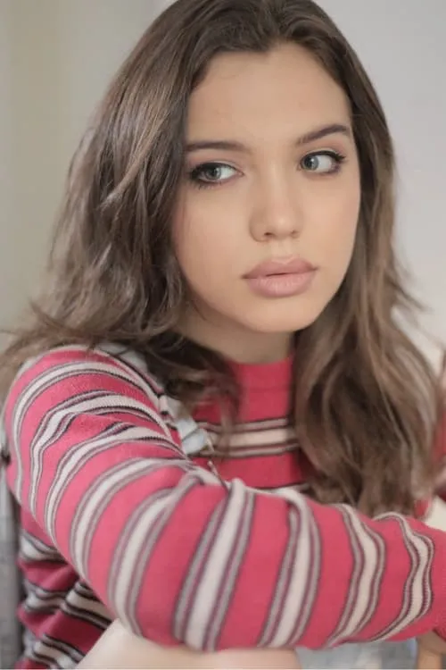 Malena Narvay interpretando a Bolita