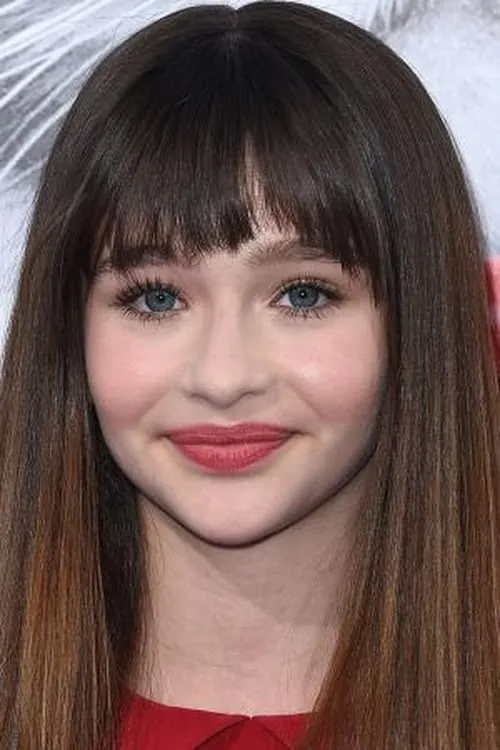 Malina Weissman interpretando a Grace