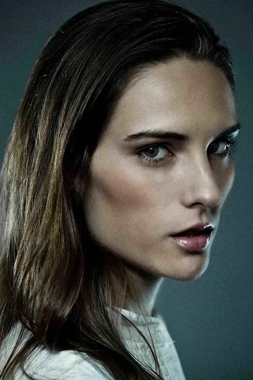 Christopher Weir ha trabajado con Mallory Thompson en 1 ocasiones