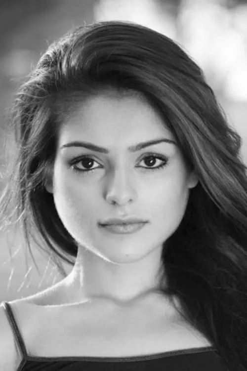 Mandi Sidhu en su biografía y filmografía