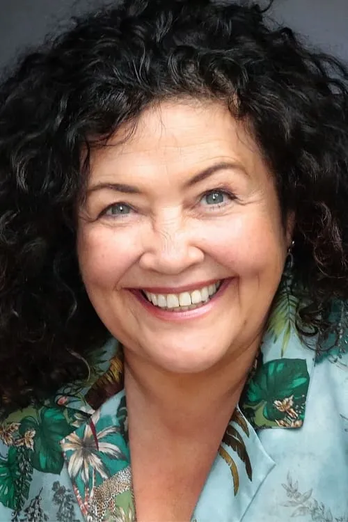 Mandi Symonds en su biografía y filmografía