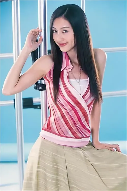 Mango Wong interpretando a Dion (segment 