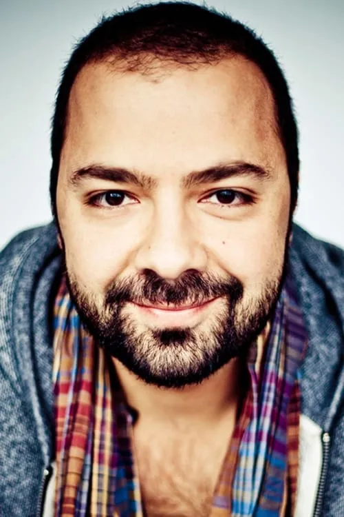 Mani Soleymanlou — personaje: Kamyar Lajani