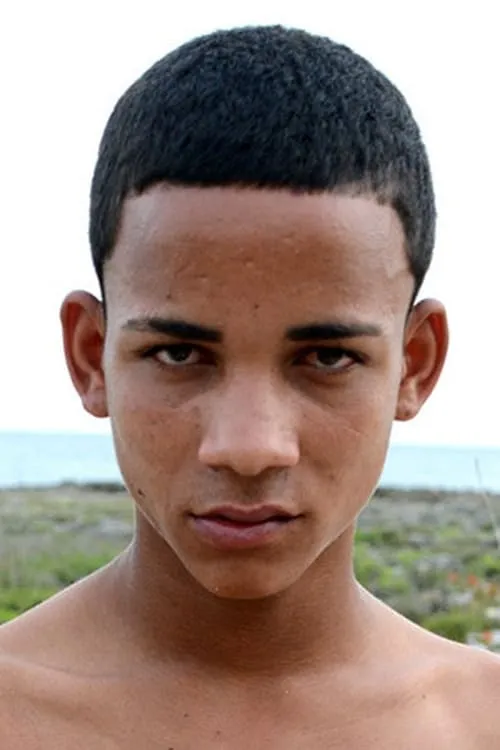 Manuel Emilio interpretando a