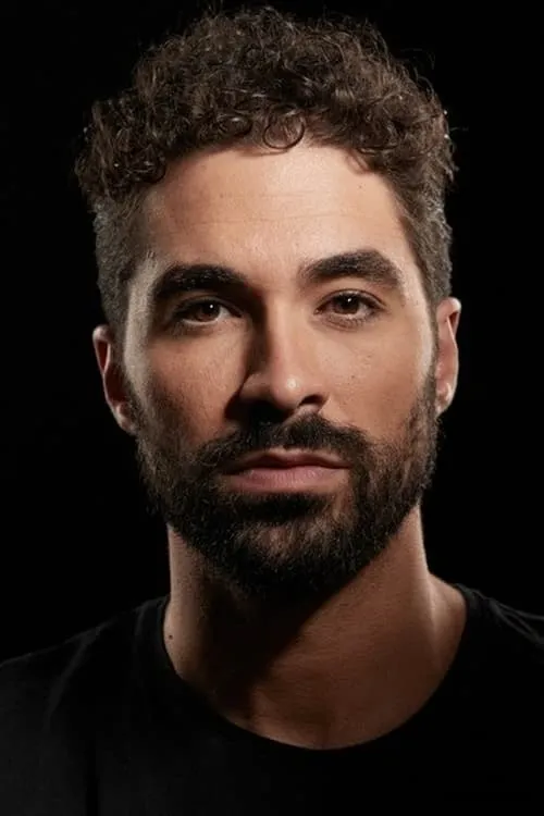 Miguel Ramiro ha trabajado con Manuel Moya en 1 ocasiones