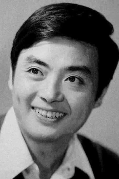 Mao Yongming interpretando a