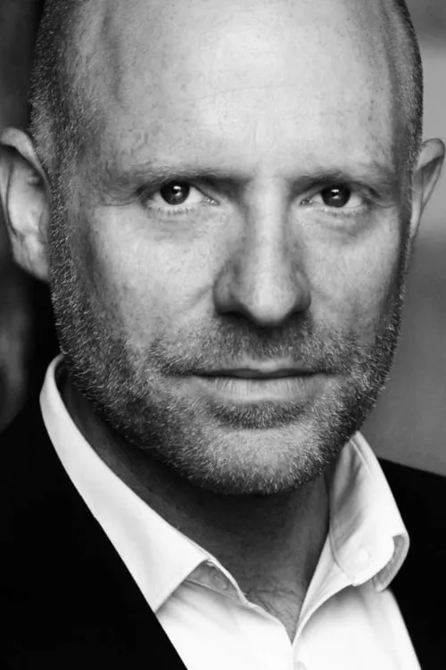 Peter Clifford ha trabajado con Marc Cass en 1 ocasiones