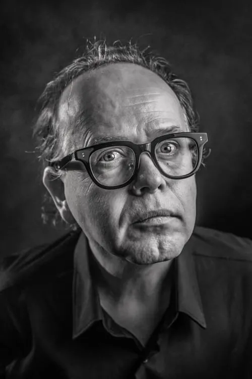 Marc-Marie Huijbregts — personaje: Self