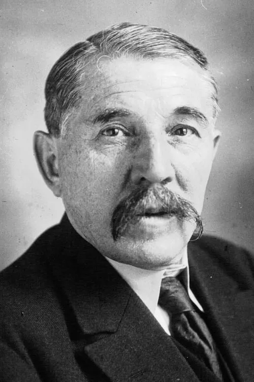 Léon Blum ha trabajado con Marcel Cachin en 1 ocasiones