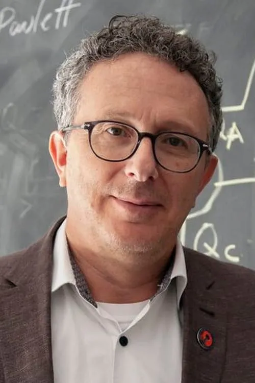 Holly Gilbert ha trabajado con Marco Velli en 1 ocasiones