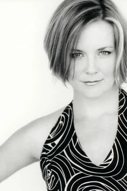 Margaret Welsh — personaje: Holly Baker