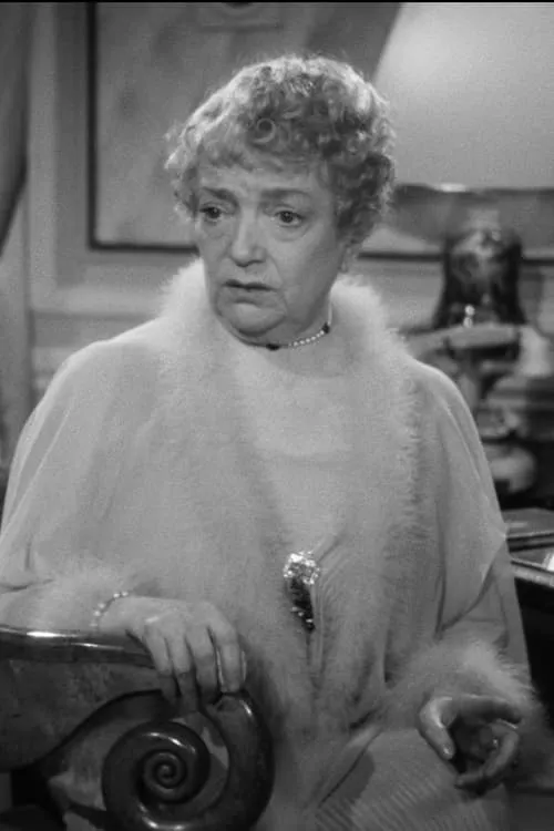 Hélène Garaud ha trabajado con Marguerite Deval en 1 ocasiones