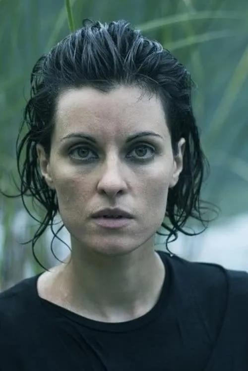 Maria Apostolakea interpretando a 